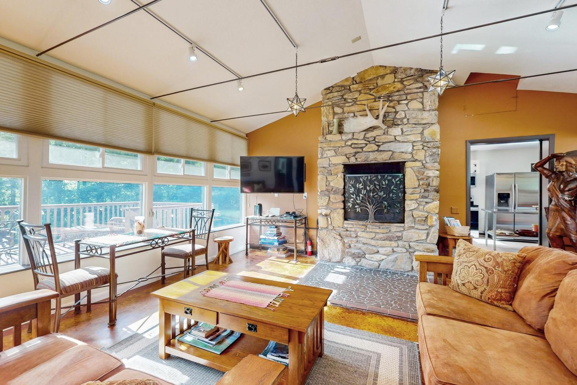 Bull Creek Peaceful Escape Villa Asheville Exterior photo